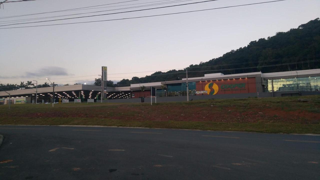Apartamento Inteiro 2 Quartos Mobiliado Jaraguá do Sul 外观 照片
